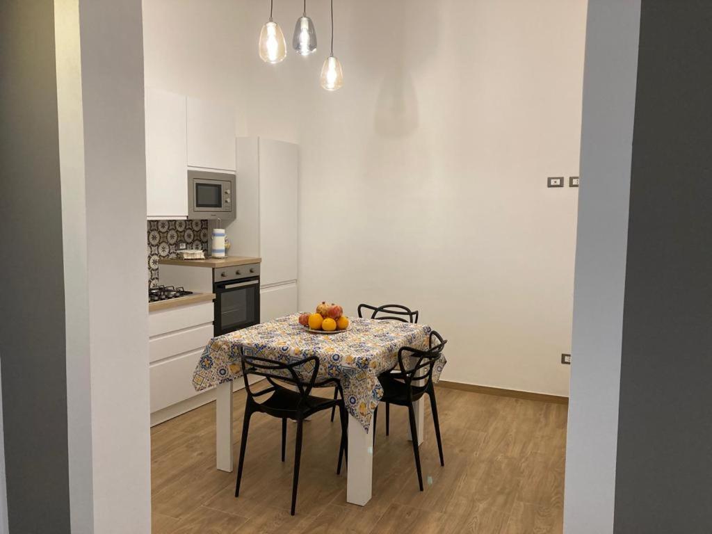 Casa Vacanze Al Trenta3 Marsala Exteriör bild